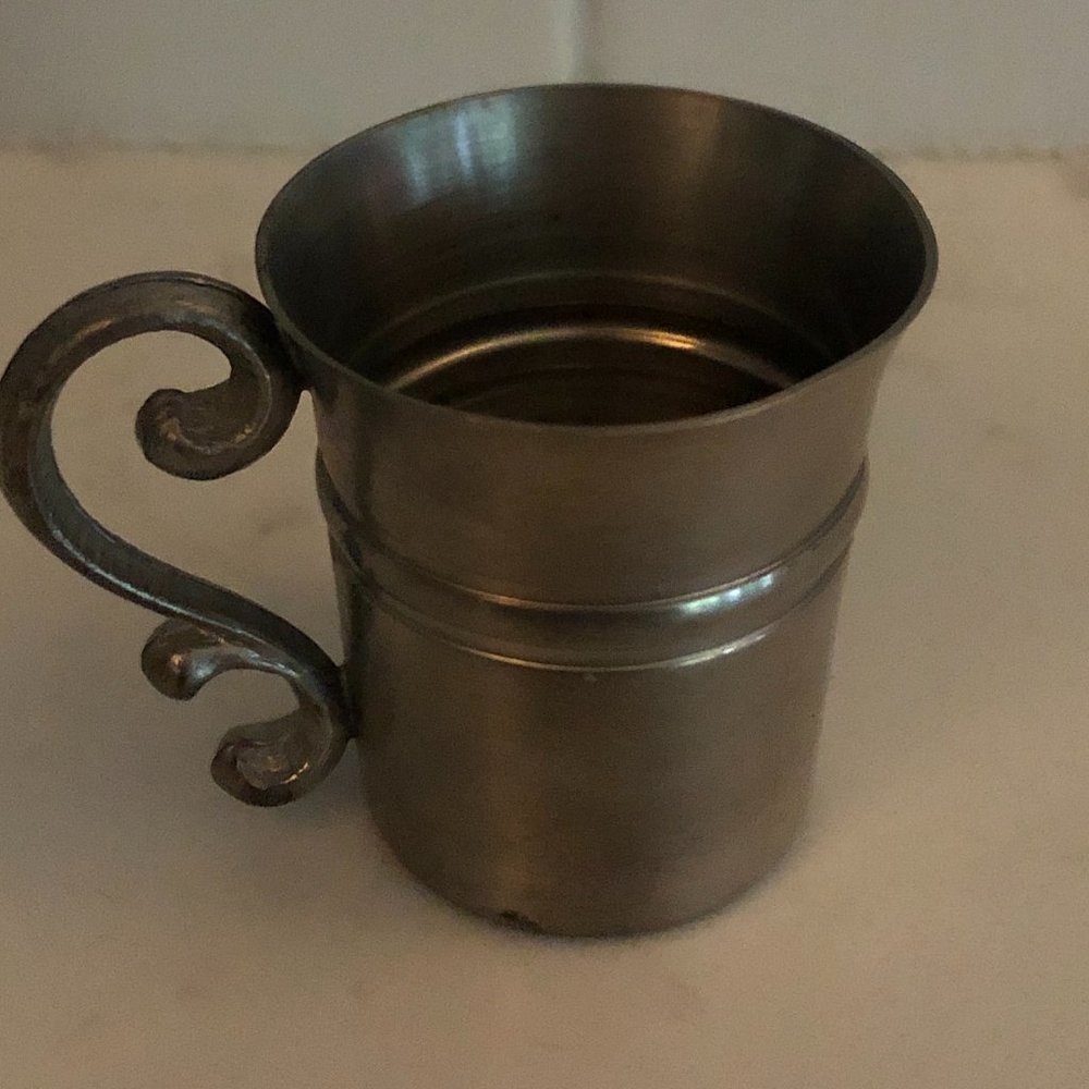 Small Vintage Zinn 92 Pewter Cup